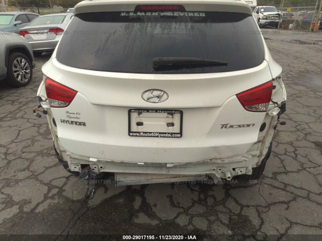 Photo 5 VIN: KM8JU3AC8BU174196 - HYUNDAI TUCSON 