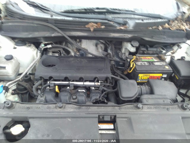 Photo 9 VIN: KM8JU3AC8BU174196 - HYUNDAI TUCSON 