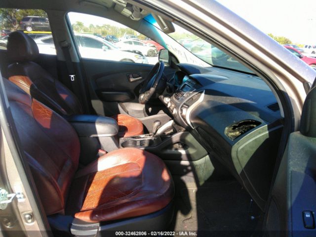 Photo 4 VIN: KM8JU3AC8CU364243 - HYUNDAI TUCSON 