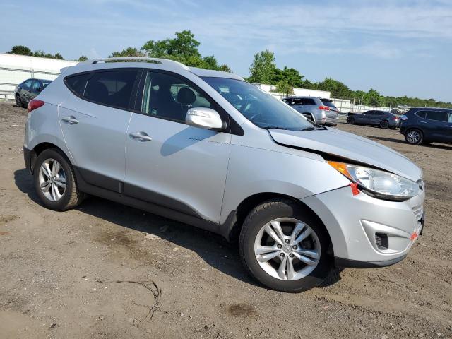 Photo 3 VIN: KM8JU3AC8CU391300 - HYUNDAI TUCSON 