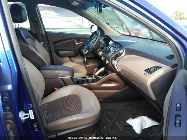 Photo 4 VIN: KM8JU3AC8CU392429 - HYUNDAI TUCSON 