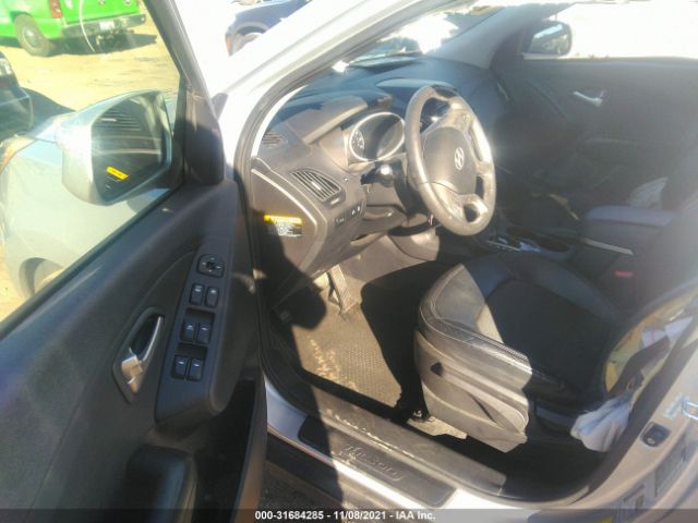 Photo 4 VIN: KM8JU3AC8CU473172 - HYUNDAI TUCSON 