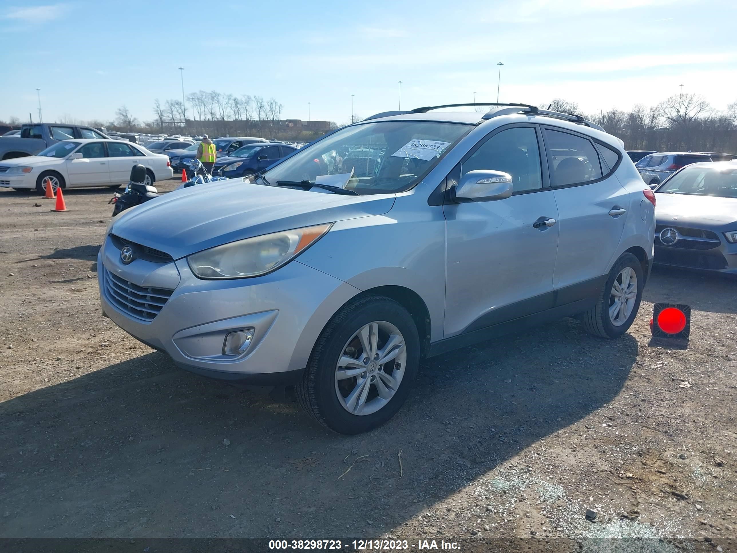 Photo 1 VIN: KM8JU3AC8DU584869 - HYUNDAI TUCSON 