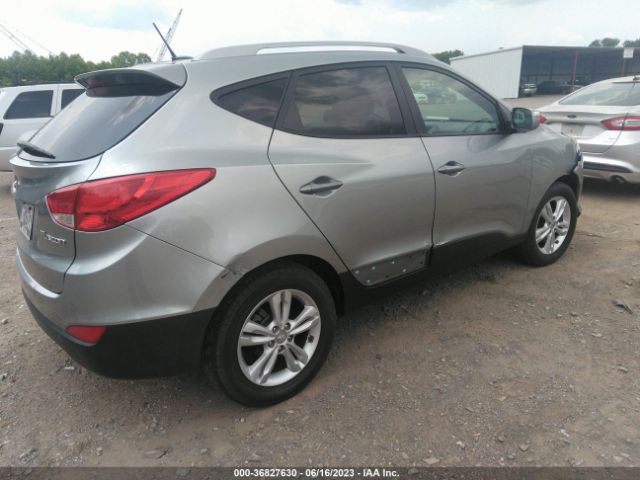 Photo 3 VIN: KM8JU3AC8DU743583 - HYUNDAI TUCSON 