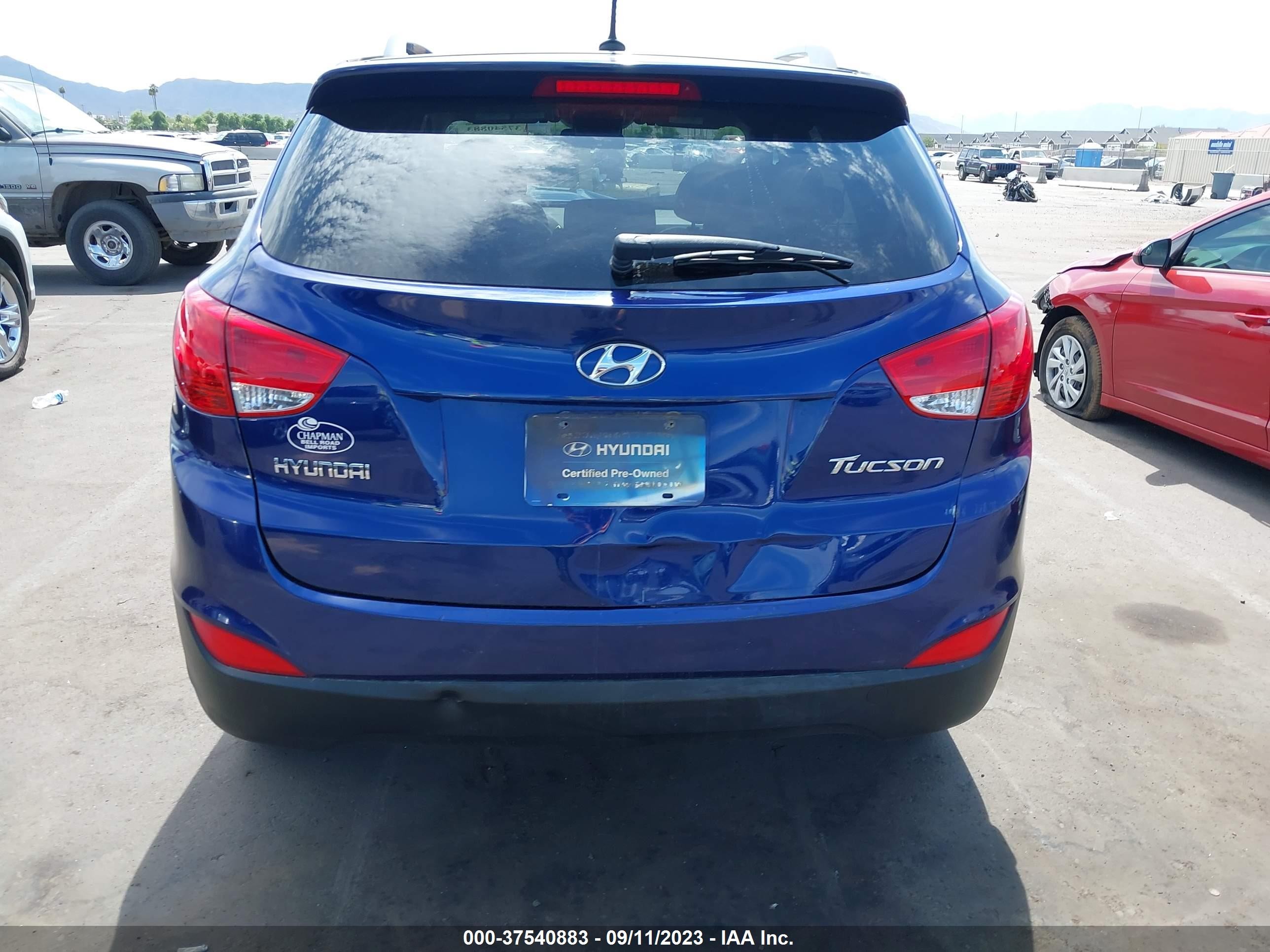 Photo 15 VIN: KM8JU3AC9BU157178 - HYUNDAI TUCSON 