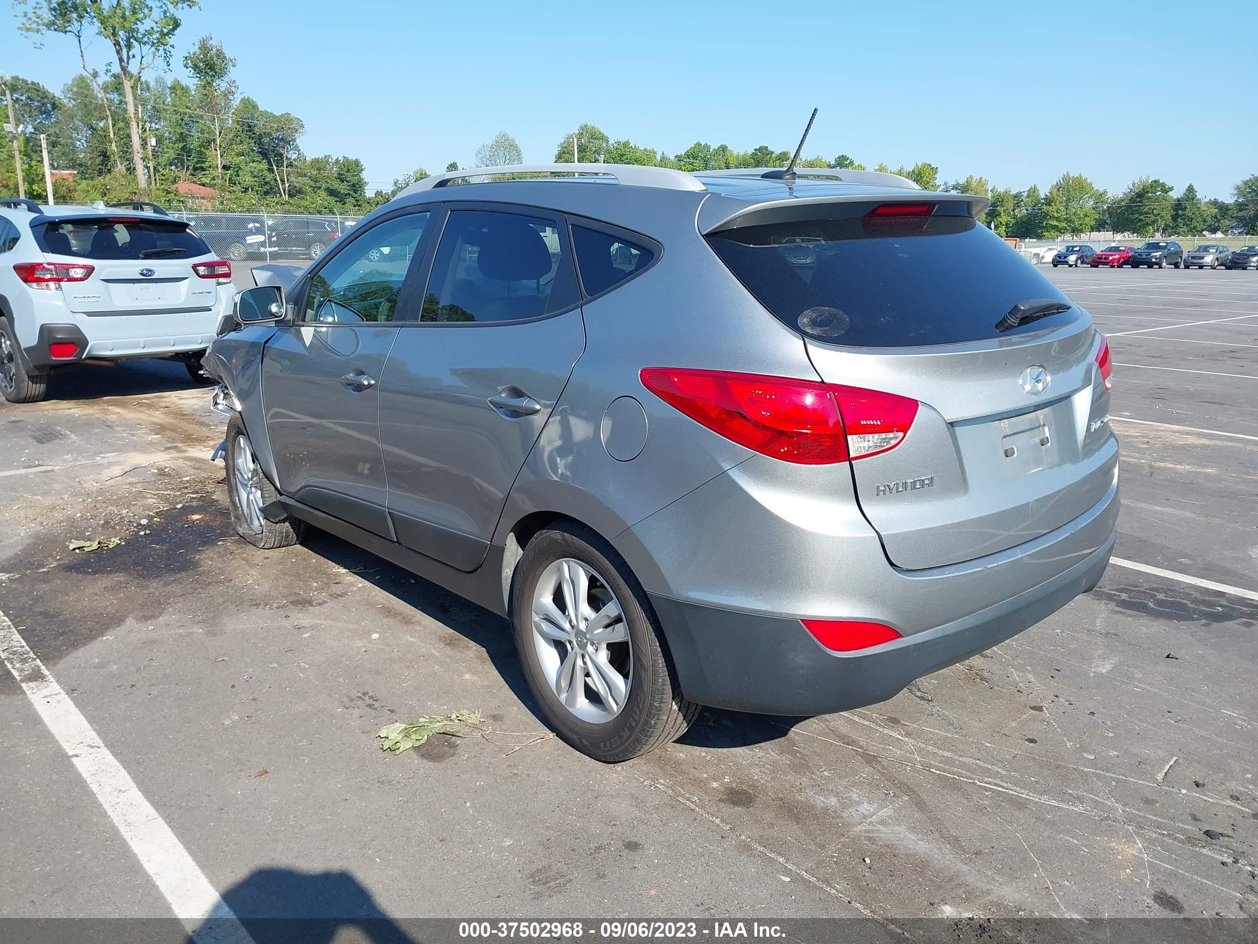 Photo 2 VIN: KM8JU3AC9DU758920 - HYUNDAI TUCSON 