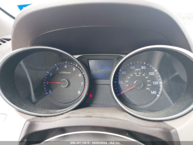 Photo 6 VIN: KM8JU3ACXAU049585 - HYUNDAI TUCSON 