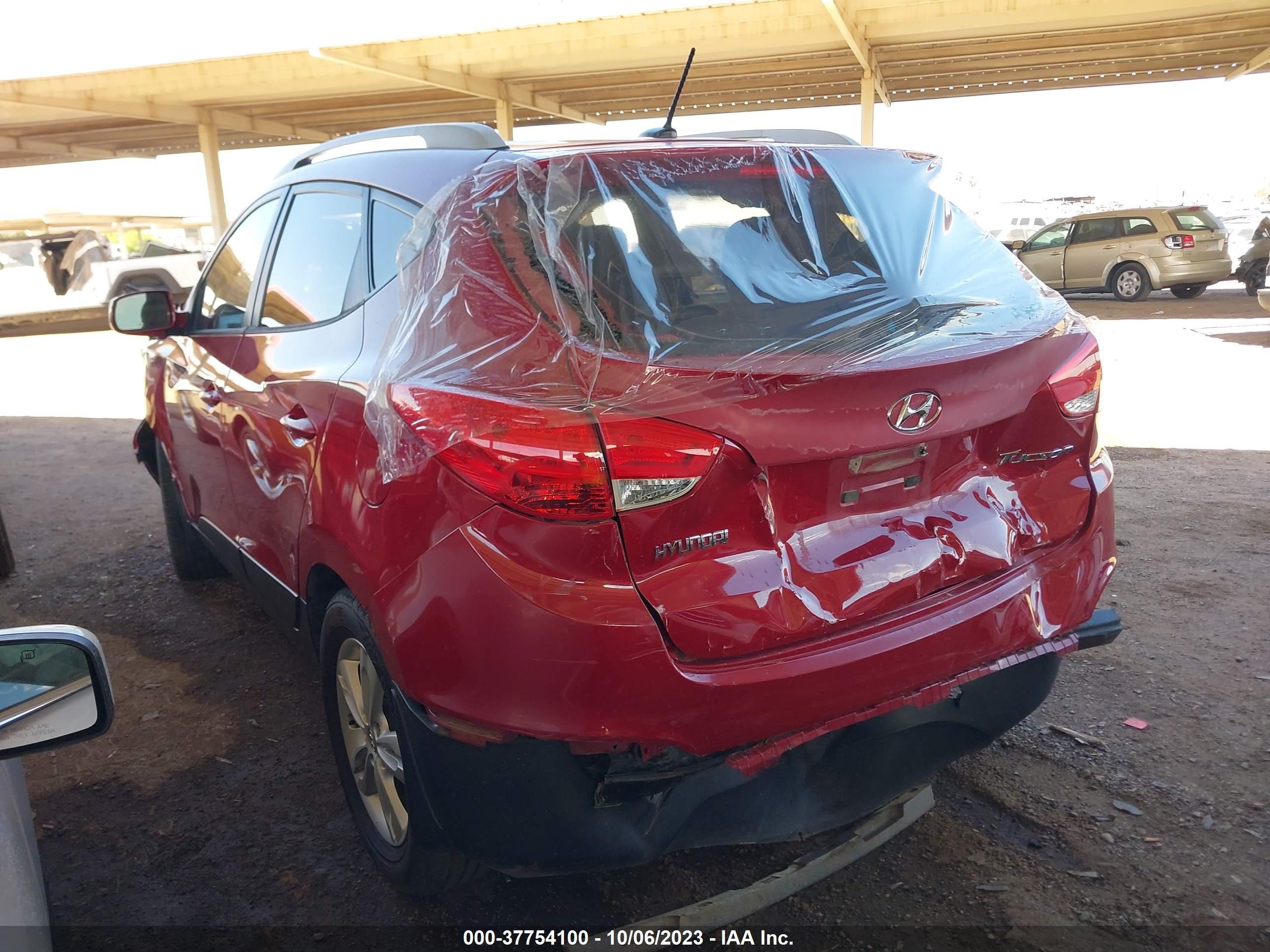 Photo 2 VIN: KM8JU3ACXAU110482 - HYUNDAI TUCSON 