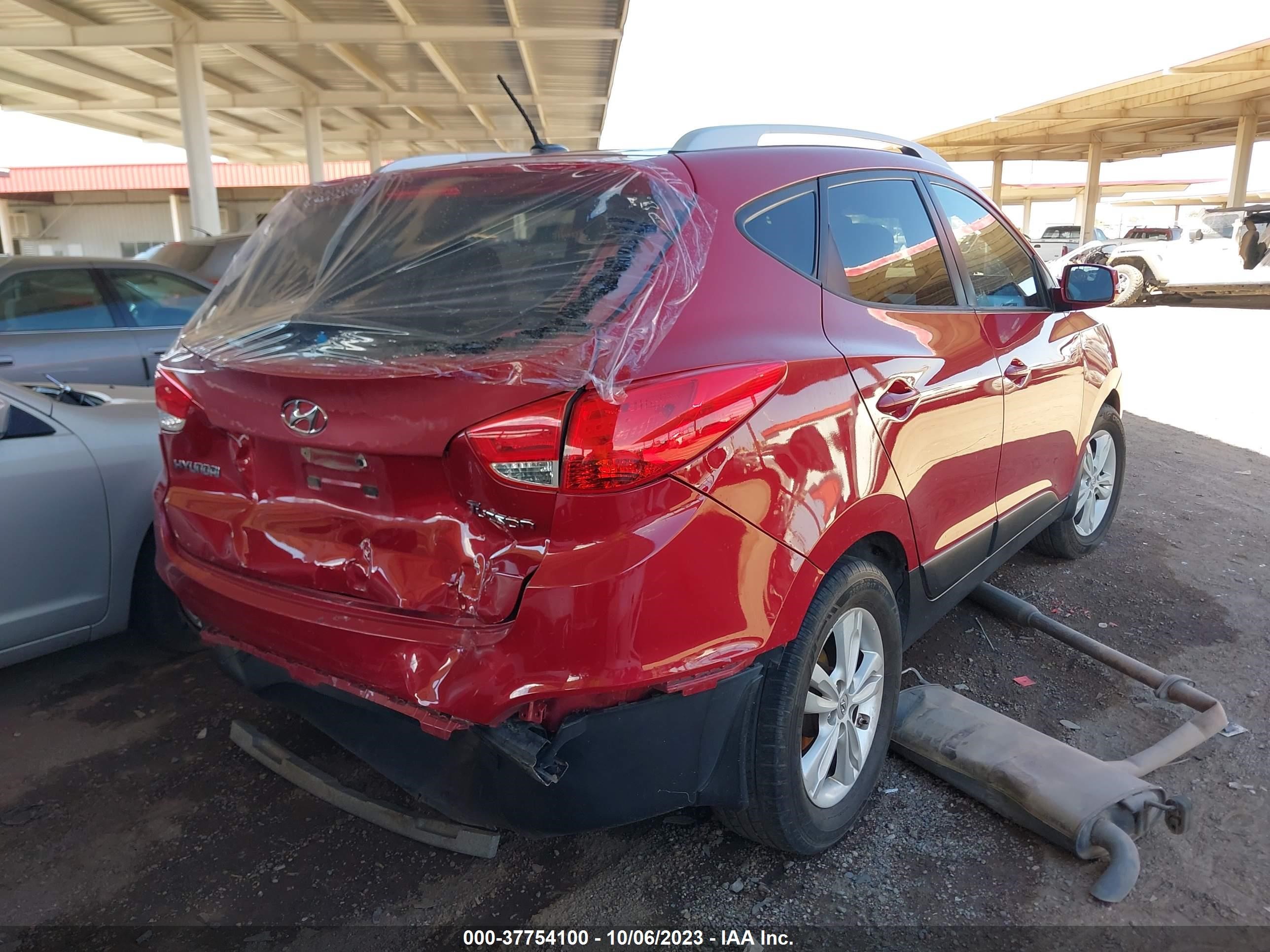 Photo 3 VIN: KM8JU3ACXAU110482 - HYUNDAI TUCSON 