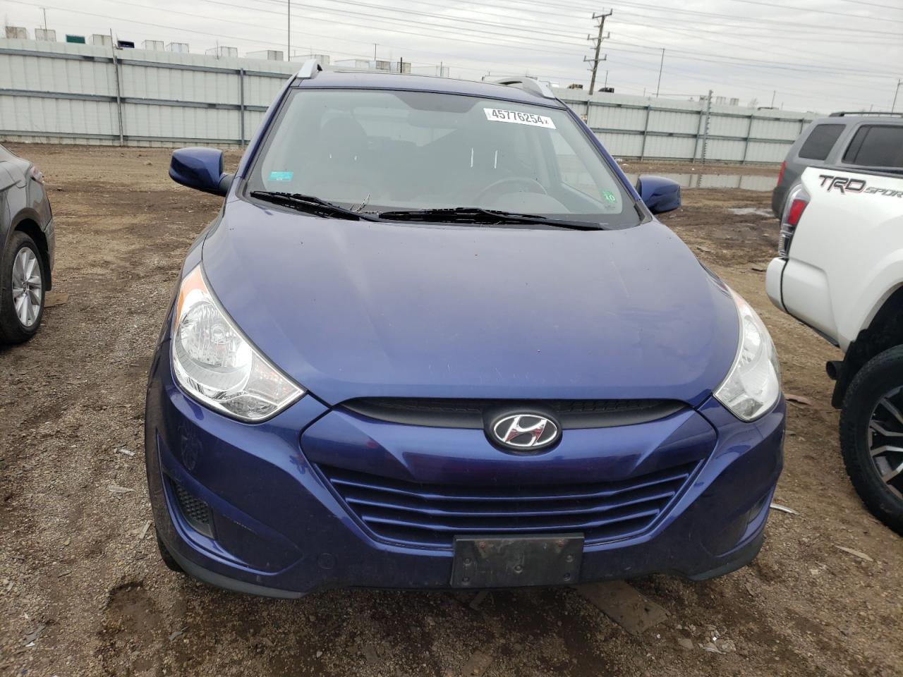 Photo 4 VIN: KM8JU3ACXBU169808 - HYUNDAI TUCSON 