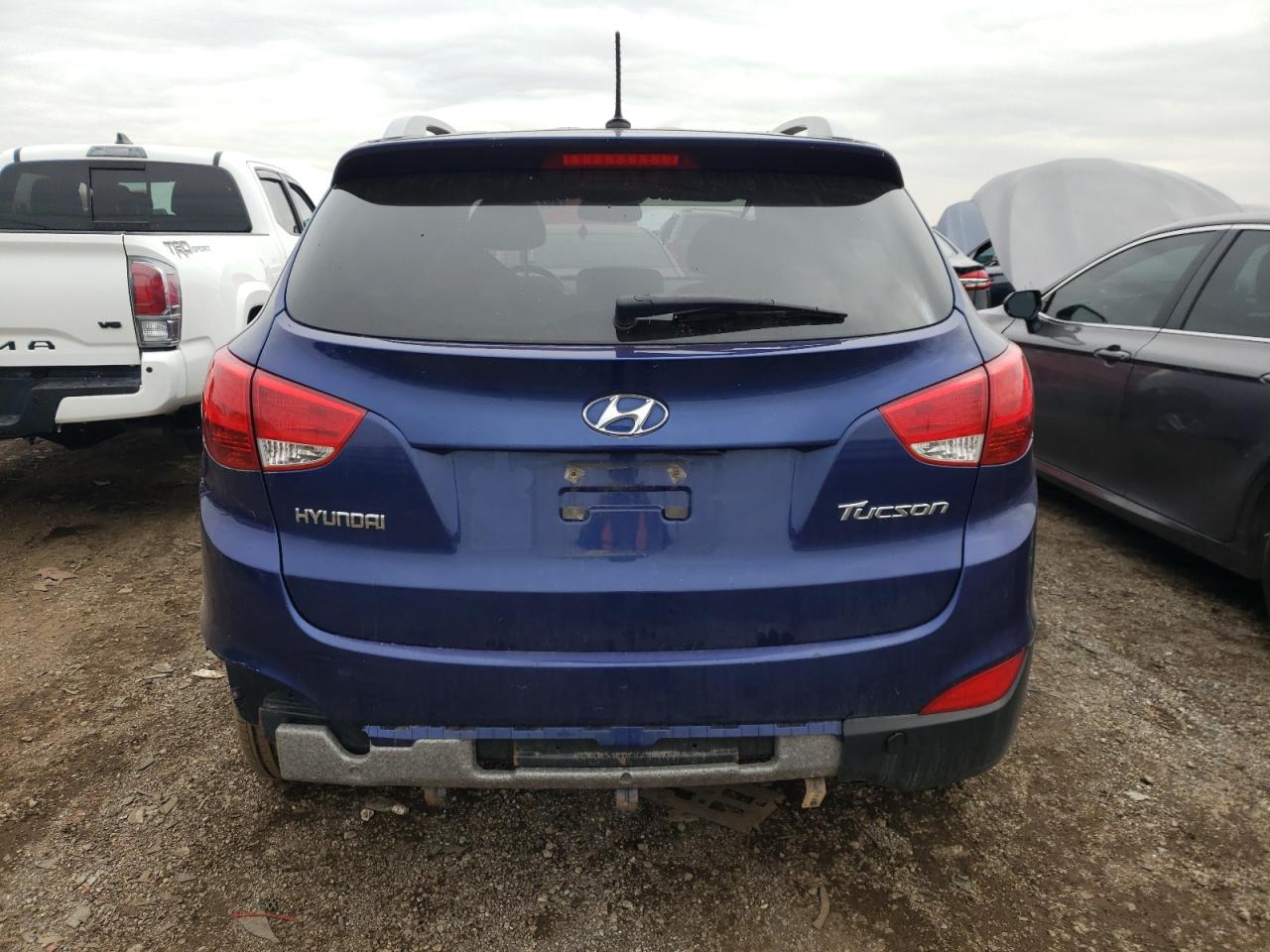 Photo 5 VIN: KM8JU3ACXBU169808 - HYUNDAI TUCSON 