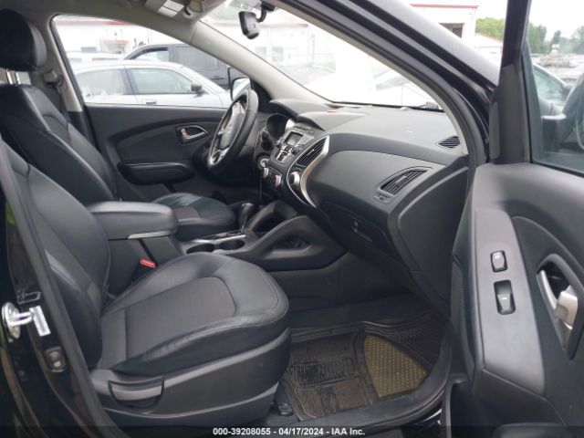 Photo 4 VIN: KM8JU3ACXBU260447 - HYUNDAI TUCSON 