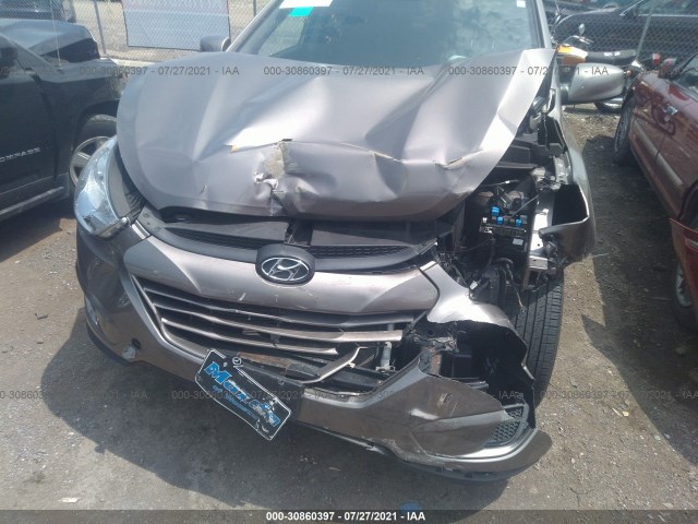 Photo 5 VIN: KM8JU3ACXBU314989 - HYUNDAI TUCSON 