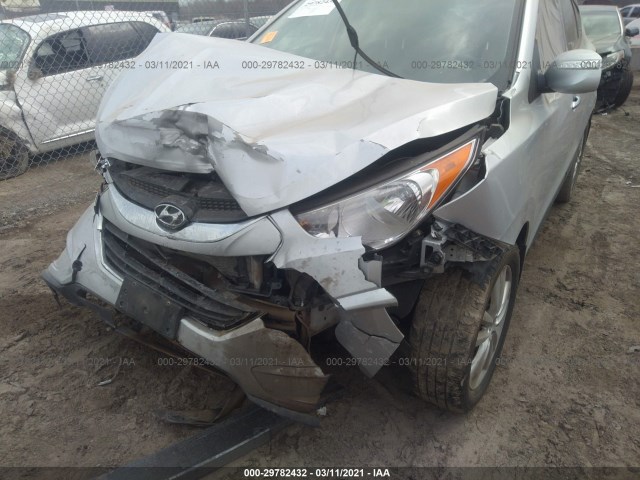 Photo 5 VIN: KM8JU3ACXCU343328 - HYUNDAI TUCSON 