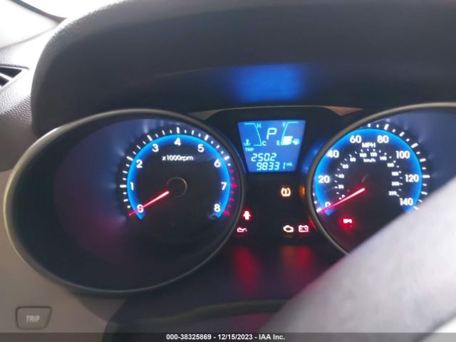 Photo 6 VIN: KM8JU3ACXCU371016 - HYUNDAI TUCSON 