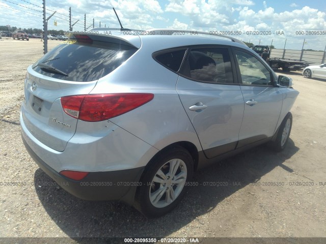 Photo 3 VIN: KM8JU3ACXCU385613 - HYUNDAI TUCSON 