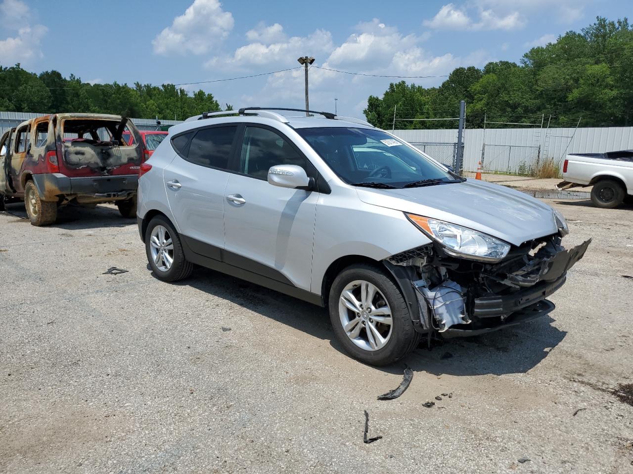 Photo 3 VIN: KM8JU3ACXCU458429 - HYUNDAI TUCSON 