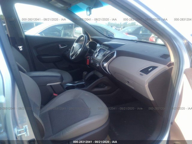 Photo 4 VIN: KM8JU3ACXCU535610 - HYUNDAI TUCSON 