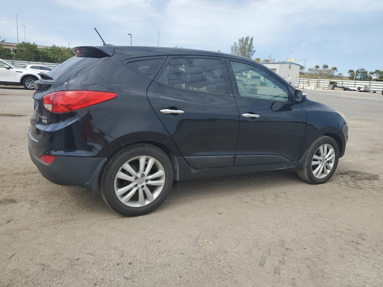 Photo 2 VIN: KM8JU3ACXDU712707 - HYUNDAI TUCSON 