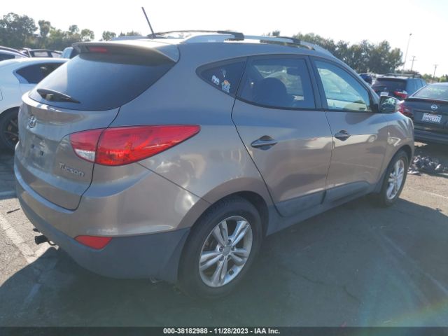 Photo 3 VIN: KM8JU3ACXDU717096 - HYUNDAI TUCSON 