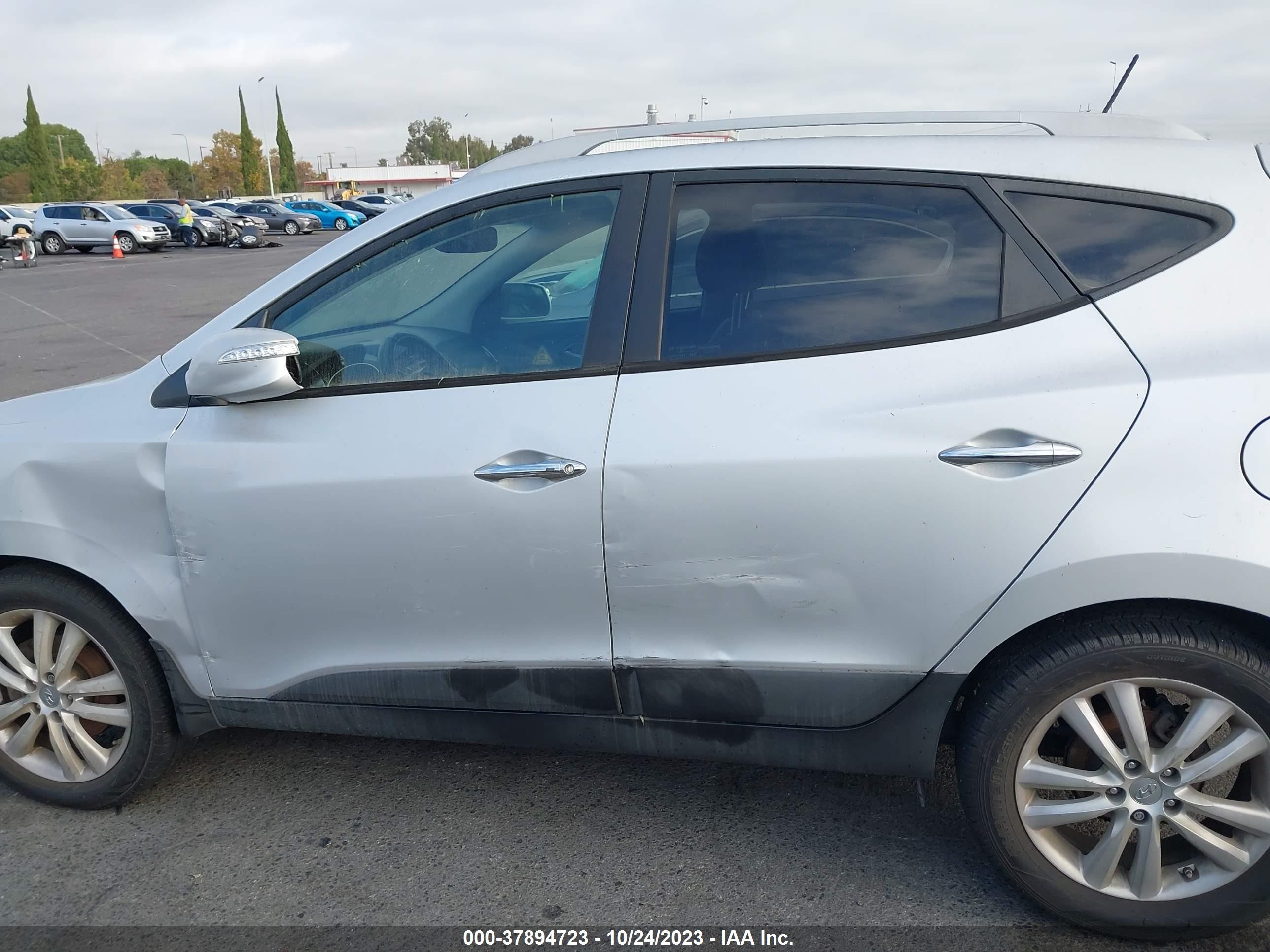 Photo 13 VIN: KM8JU3ACXDU736747 - HYUNDAI TUCSON 