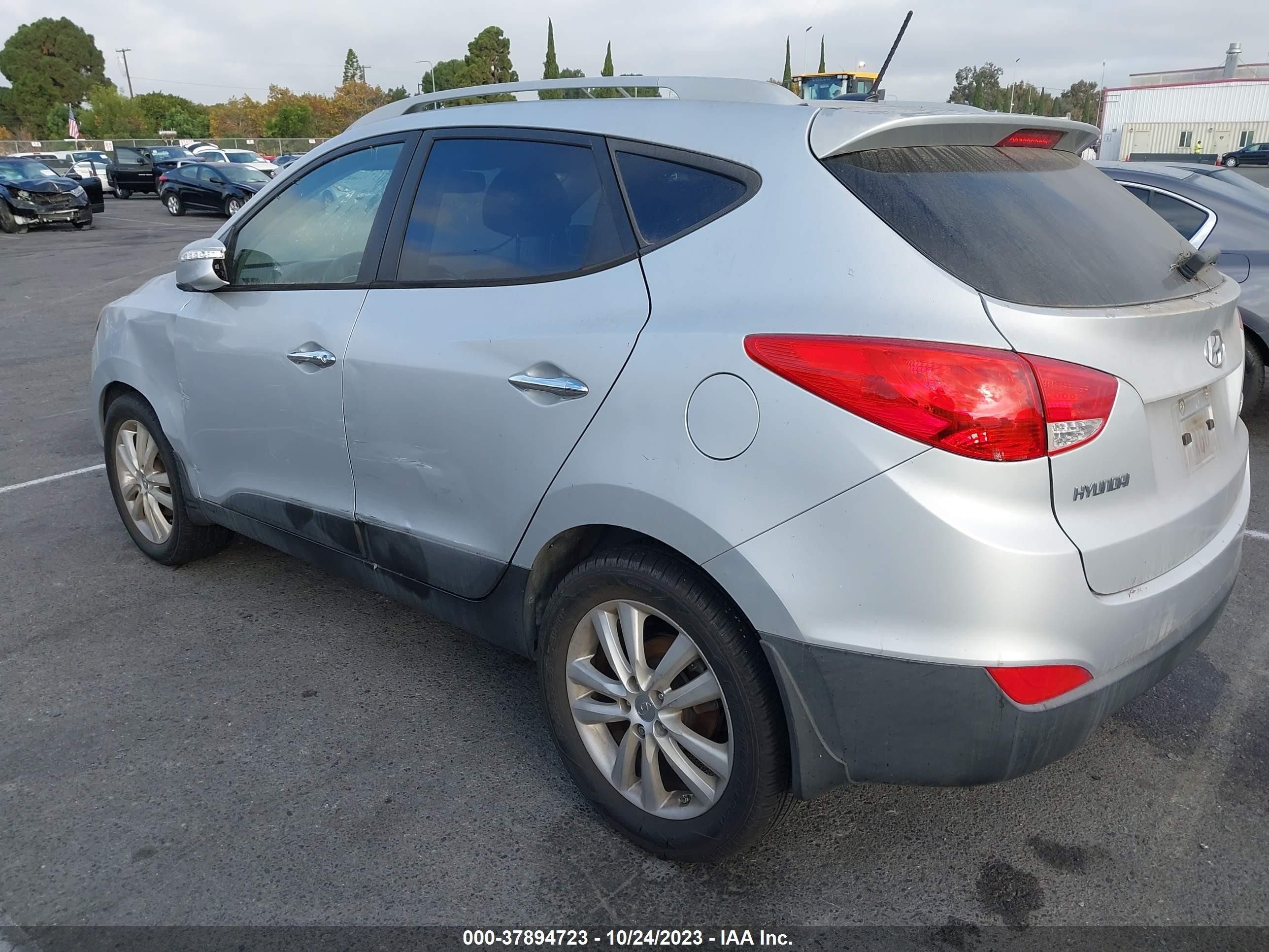 Photo 2 VIN: KM8JU3ACXDU736747 - HYUNDAI TUCSON 