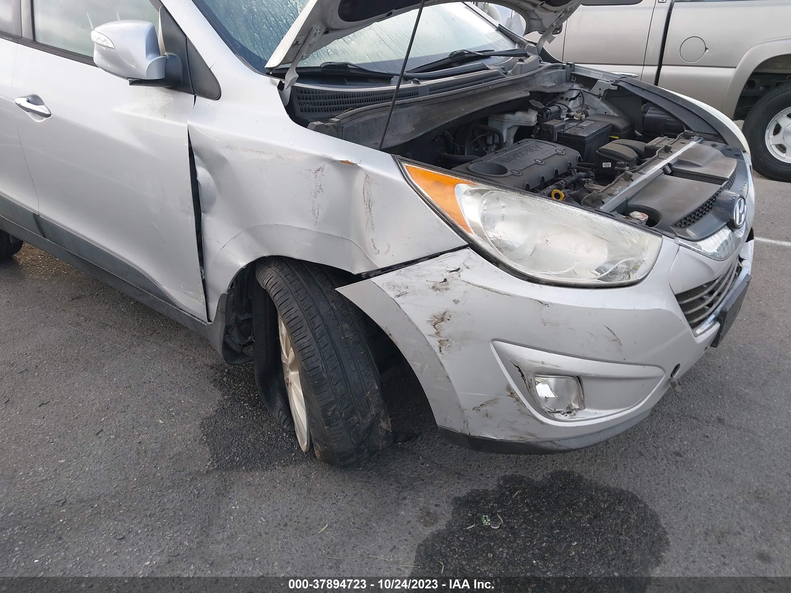 Photo 5 VIN: KM8JU3ACXDU736747 - HYUNDAI TUCSON 