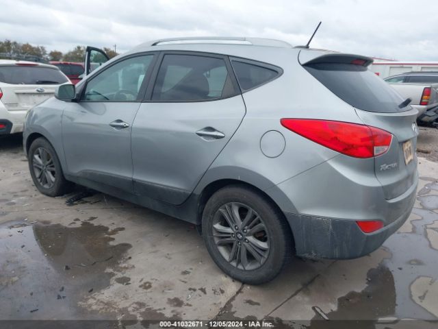 Photo 2 VIN: KM8JU3AG1FU117315 - HYUNDAI TUCSON 