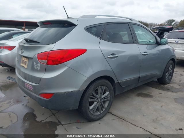 Photo 3 VIN: KM8JU3AG1FU117315 - HYUNDAI TUCSON 