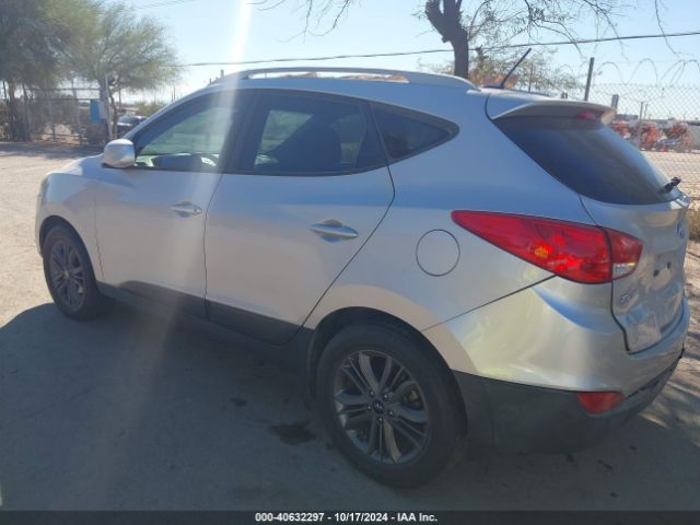 Photo 2 VIN: KM8JU3AG2FU052300 - HYUNDAI TUCSON 