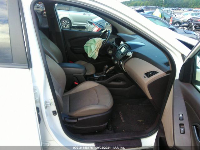 Photo 4 VIN: KM8JU3AG2FU953103 - HYUNDAI TUCSON 