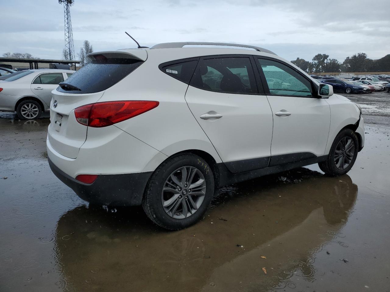 Photo 2 VIN: KM8JU3AG5FU053859 - HYUNDAI TUCSON 