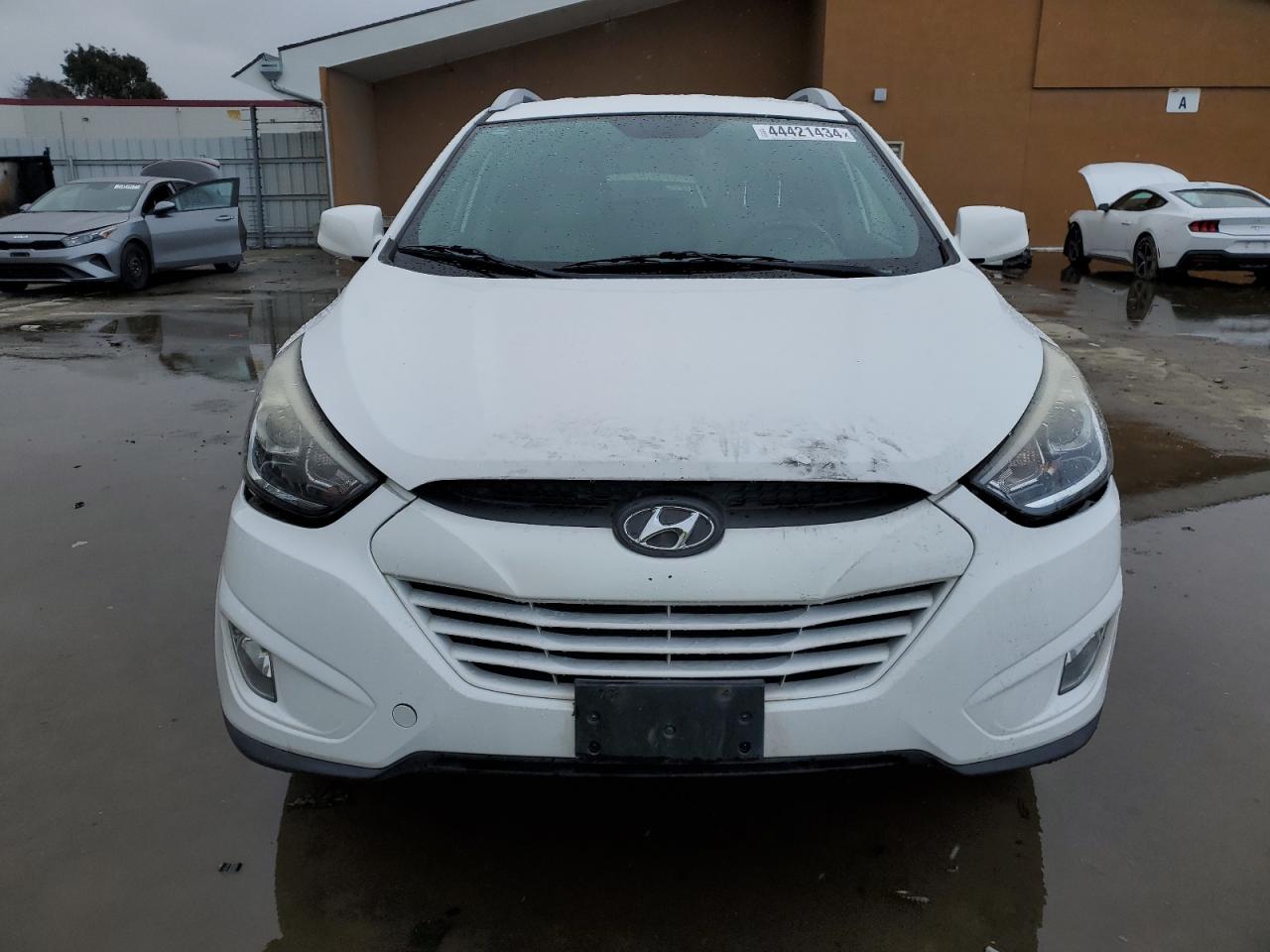 Photo 4 VIN: KM8JU3AG5FU053859 - HYUNDAI TUCSON 