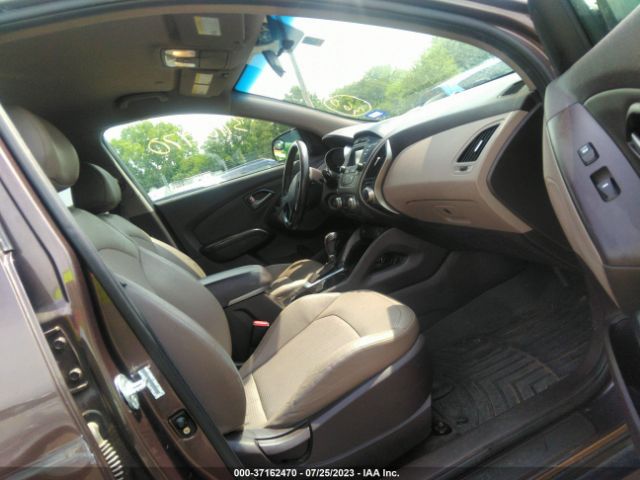 Photo 4 VIN: KM8JU3AG7FU032530 - HYUNDAI TUCSON 