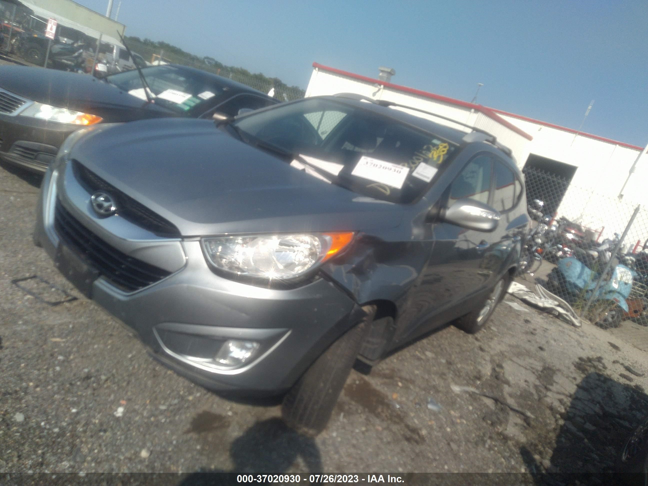 Photo 1 VIN: KM8JUCAC0CU466071 - HYUNDAI TUCSON 