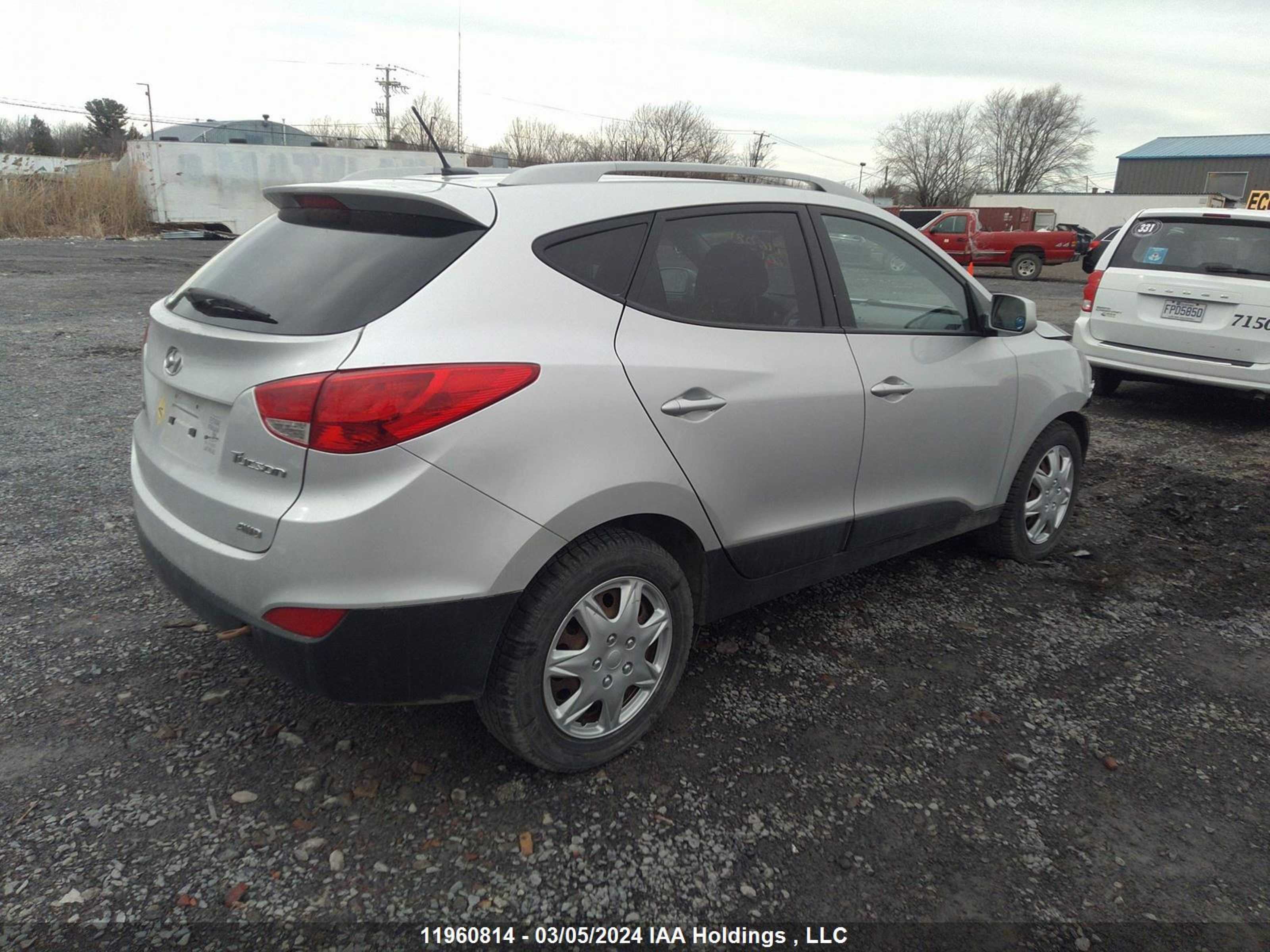 Photo 3 VIN: KM8JUCAC0DU661203 - HYUNDAI TUCSON 