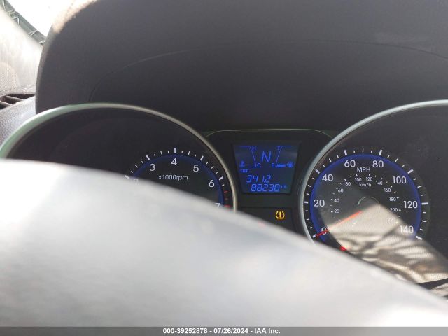 Photo 6 VIN: KM8JUCAC1BU227031 - HYUNDAI TUCSON 