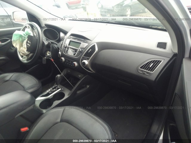 Photo 4 VIN: KM8JUCAC1DU686062 - HYUNDAI TUCSON 