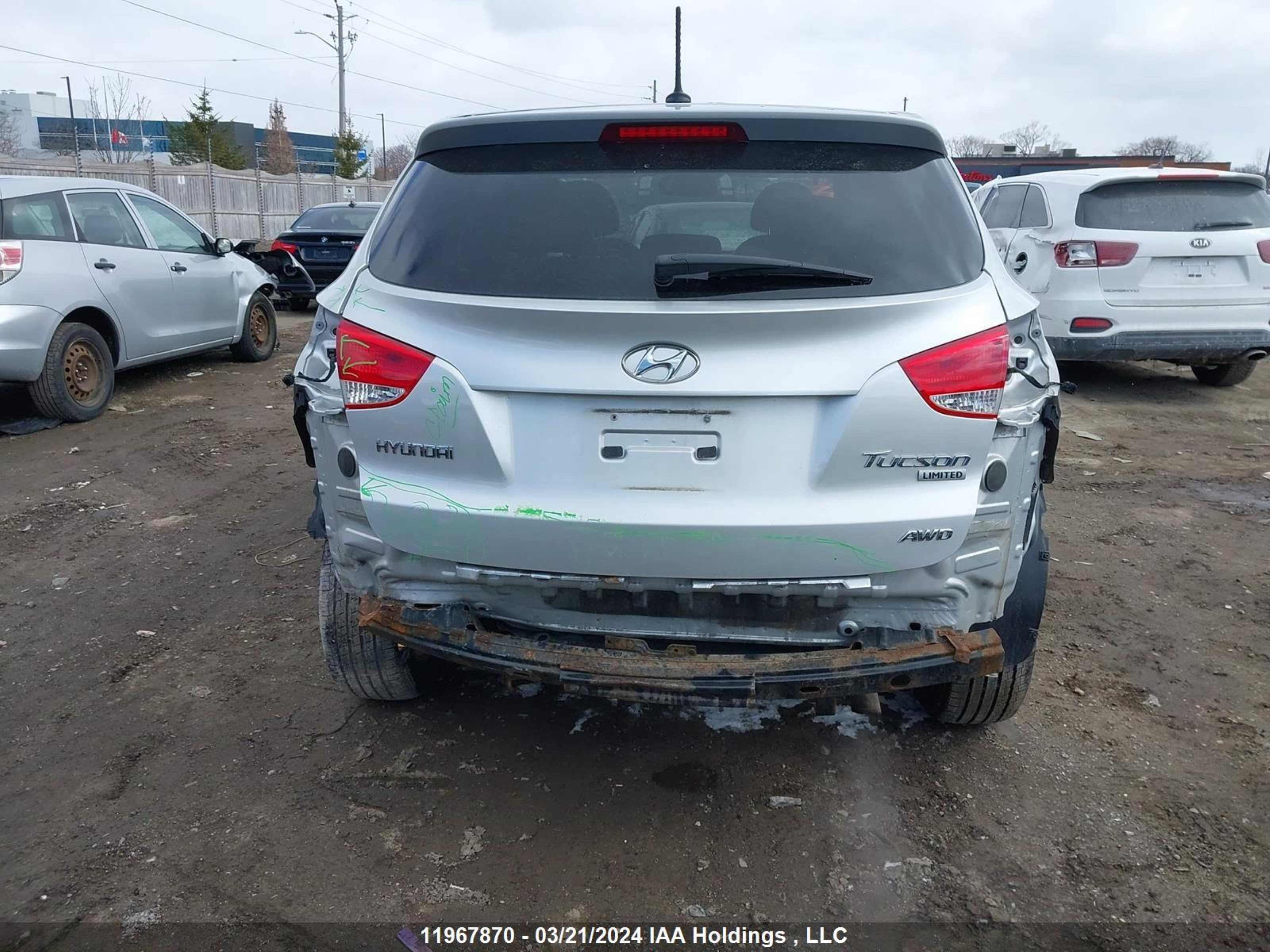 Photo 16 VIN: KM8JUCAC2DU635055 - HYUNDAI TUCSON 