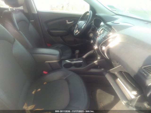 Photo 4 VIN: KM8JUCAC2DU696650 - HYUNDAI TUCSON 