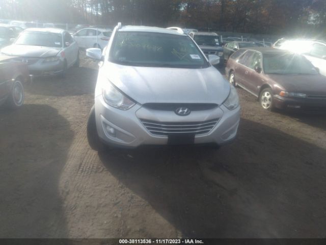 Photo 5 VIN: KM8JUCAC2DU696650 - HYUNDAI TUCSON 