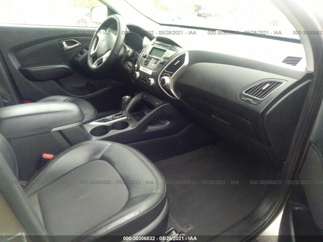 Photo 4 VIN: KM8JUCAC2DU710899 - HYUNDAI TUCSON 