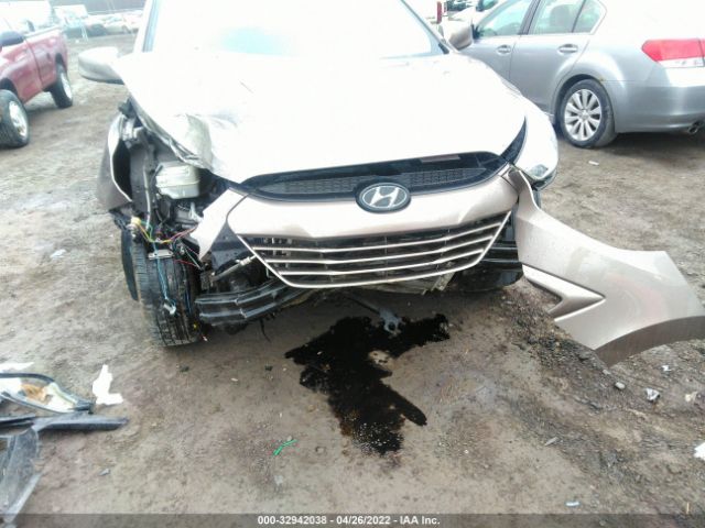 Photo 5 VIN: KM8JUCAC3BU201319 - HYUNDAI TUCSON 