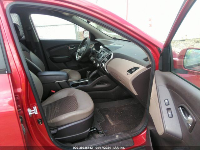 Photo 4 VIN: KM8JUCAC3BU238628 - HYUNDAI TUCSON 