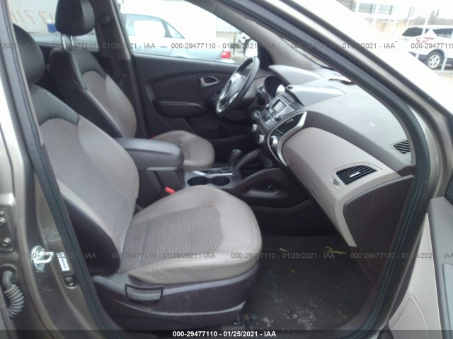 Photo 4 VIN: KM8JUCAC3BU272603 - HYUNDAI TUCSON 