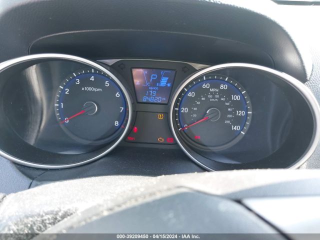 Photo 6 VIN: KM8JUCAC3BU309519 - HYUNDAI TUCSON 