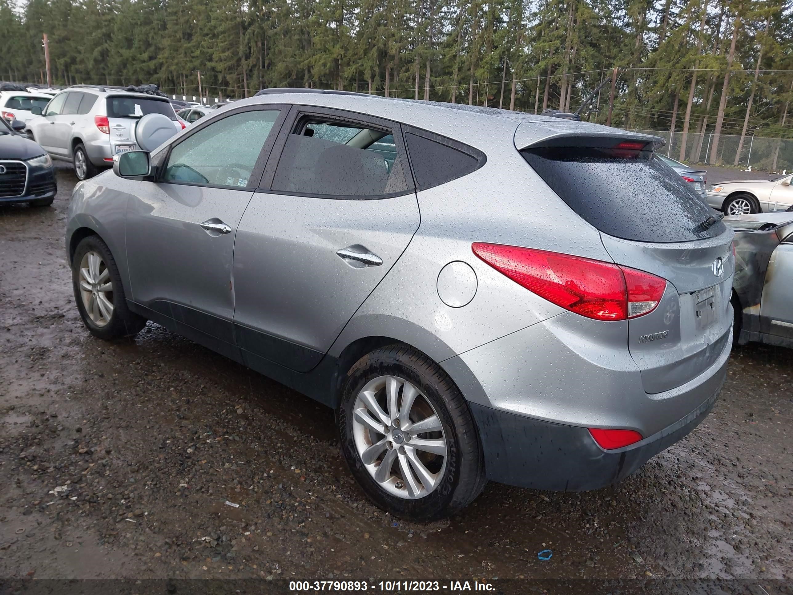 Photo 2 VIN: KM8JUCAC3BU311724 - HYUNDAI TUCSON 