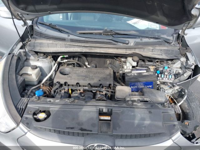 Photo 9 VIN: KM8JUCAC3CU394573 - HYUNDAI TUCSON 