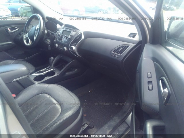 Photo 4 VIN: KM8JUCAC3CU421402 - HYUNDAI TUCSON 