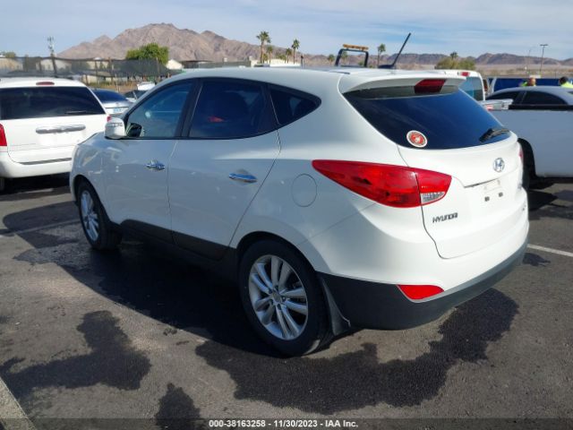 Photo 2 VIN: KM8JUCAC3DU608897 - HYUNDAI TUCSON 